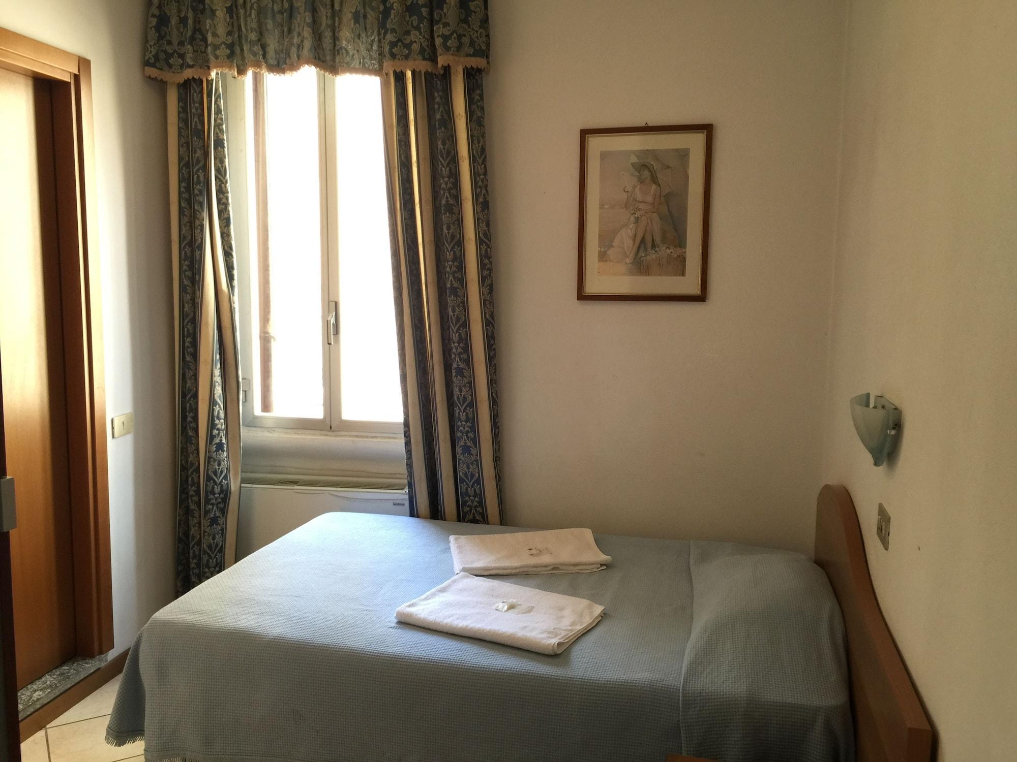 מילאנו Hotel Adelchi מראה חיצוני תמונה
