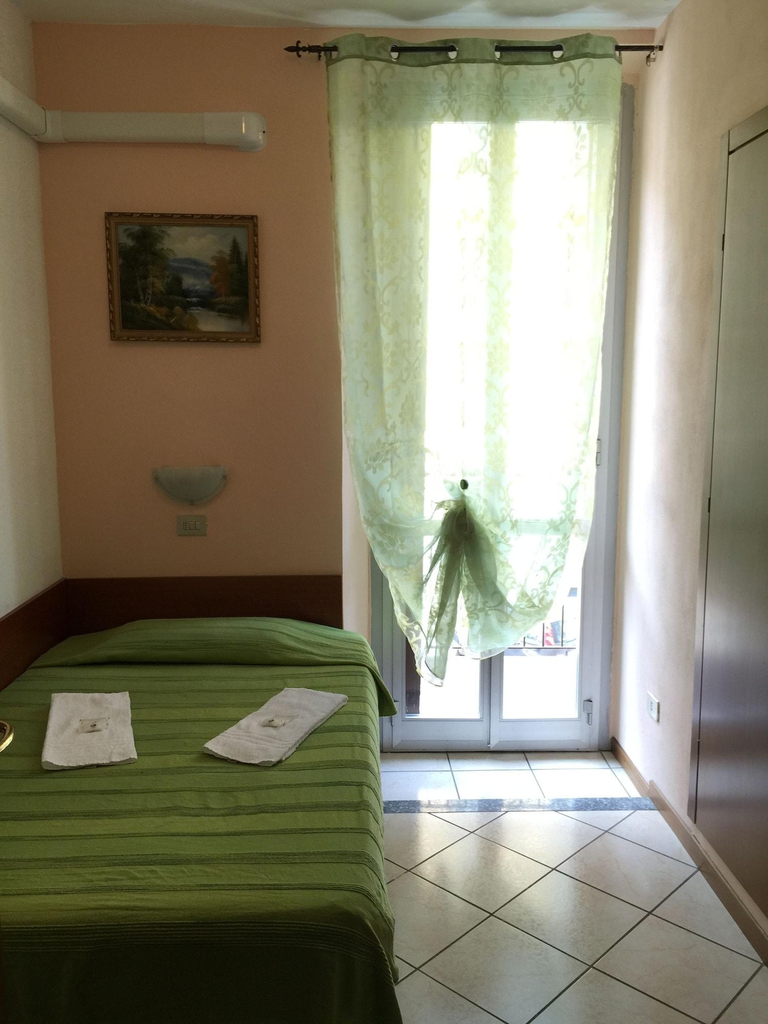 מילאנו Hotel Adelchi מראה חיצוני תמונה