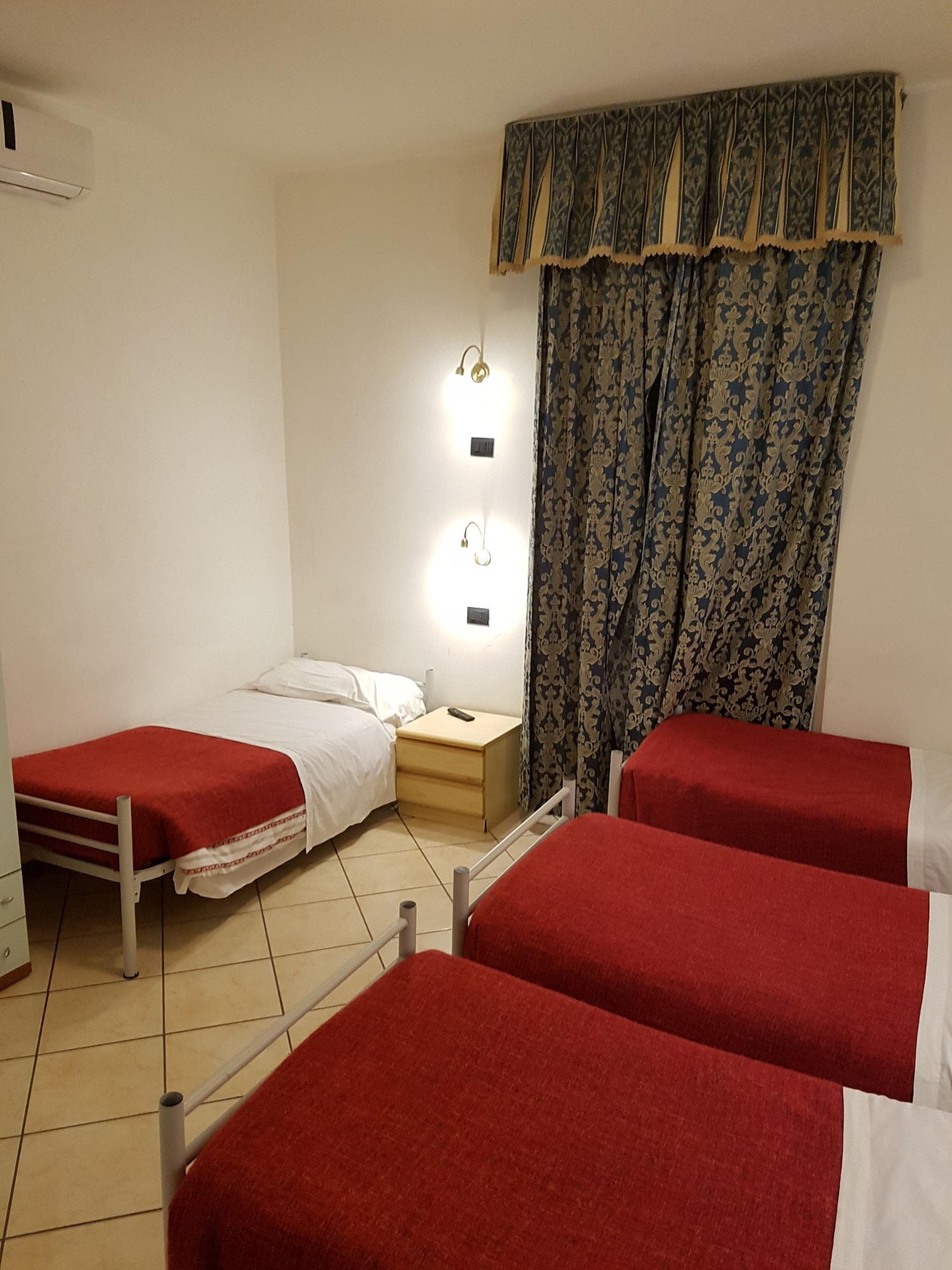 מילאנו Hotel Adelchi מראה חיצוני תמונה