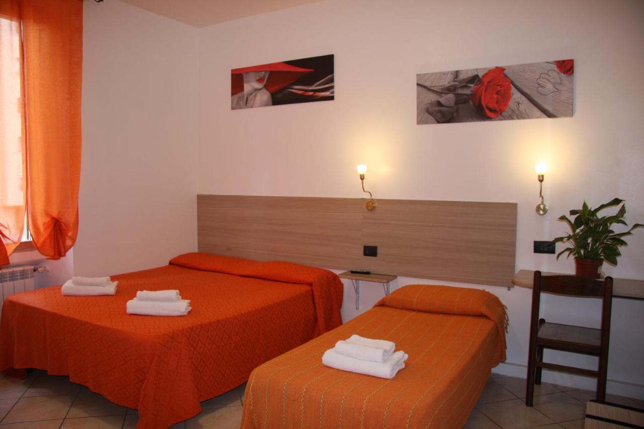 מילאנו Hotel Adelchi מראה חיצוני תמונה
